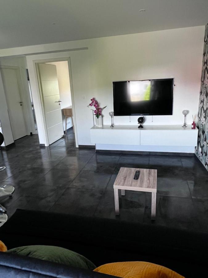 Superbe Appartement Danjoutin Eksteriør billede
